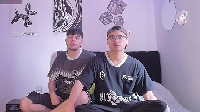 Snapshot of charlie_dicker chatting on December 16, 2025, 4:56 pm charlie dicker online show from December 16, 2025, 4:56 pm