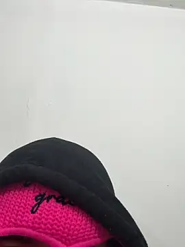 Snapshot of carolwet555 chatting on December 16, 2025, 7:13 am carolwet555 online show from December 16, 2025, 7:13 am