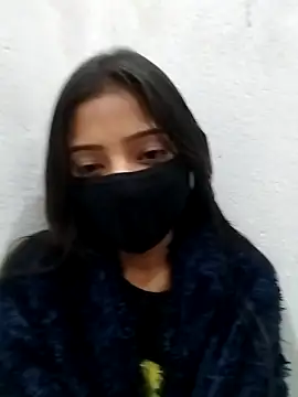 Cute -girl online show from December 16, 2025, 6:40 am