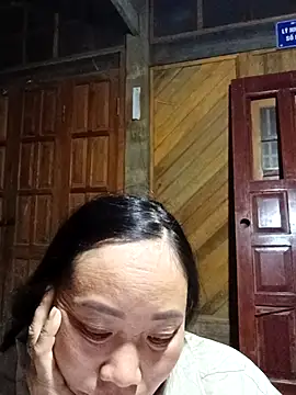 Snapshot of Sara03 chatting on December 18, 2025, 12:22 pm Sara03 online show from December 18, 2025, 12:22 pm