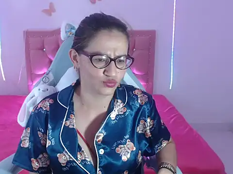 Snapshot of NathyVega chatting on December 20, 2025, 2:07 am NathyVega online show from December 20, 2025, 2:07 am