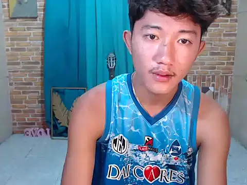 Snapshot of ur_boy_janloyd chatting on December 18, 2025, 11:22 pm ur boy janloyd online show from December 18, 2025, 11:22 pm