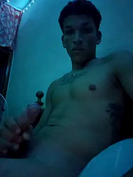 Snapshot of norvisito chatting on December 18, 2025, 9:15 am norvisito online show from December 18, 2025, 9:15 am