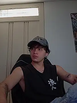 mathias crimson online show from December 22, 2025, 2:47 pm