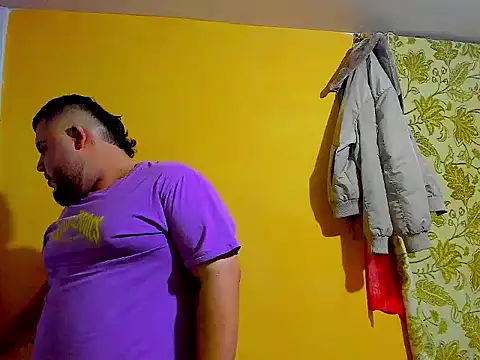 gainer chubby hot online show from December 21, 2025, 7:15 am