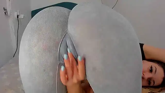 RedAssHottie online show from February 8, 2025, 10:07 am