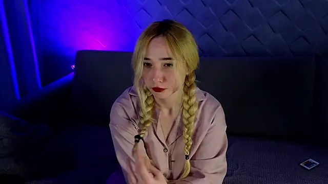 Snapshot of lilcozyvert_ chatting on December 21, 2025, 10:39 pm lilcozyvert online show from December 21, 2025, 10:39 pm