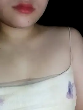 lili-roze online show from December 22, 2025, 9:06 am