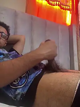 kiddeybaby online show from December 21, 2025, 4:36 pm