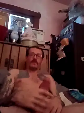 THUROBREED83 online show from November 14, 2025, 6:06 pm