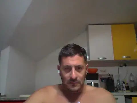 colosone online show from October 7, 2025, 9:01 pm