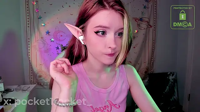 Snapshot of _PocketRocket_ chatting on October 10, 2025, 12:20 am  PocketRocket  online show from October 10, 2025, 12:20 am