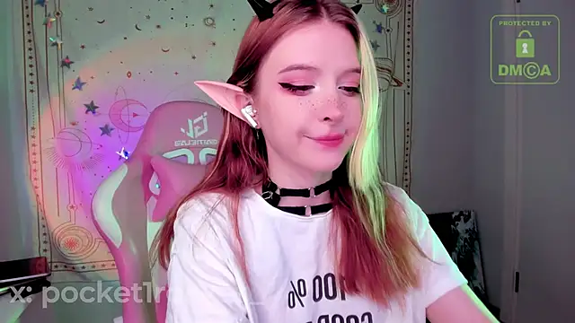 Snapshot of _PocketRocket_ chatting on October 23, 2025, 10:41 pm  PocketRocket  online show from October 23, 2025, 10:41 pm