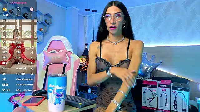 Snapshot of kylliefox_ chatting on September 13, 2025, 1:33 pm kylliefox online show from September 13, 2025, 1:33 pm