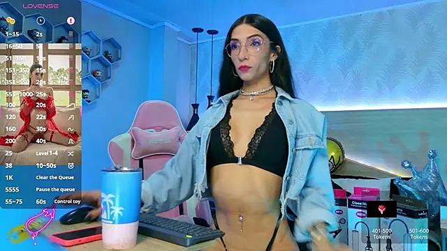 Snapshot of kylliefox_ chatting on October 17, 2025, 1:57 pm kylliefox online show from October 17, 2025, 1:57 pm