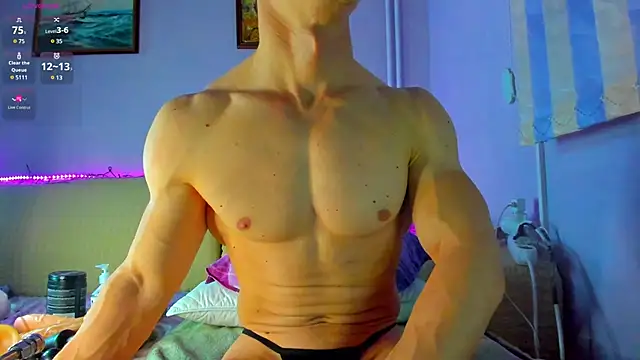 Snapshot of Shestifold_ chatting on February 17, 2025, 9:19 pm Shestifold online show from February 17, 2025, 9:19 pm