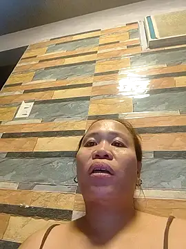 squirtshantal online show from November 8, 2025, 4:18 pm