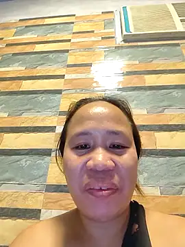 squirtshantal online show from November 25, 2025, 9:09 am