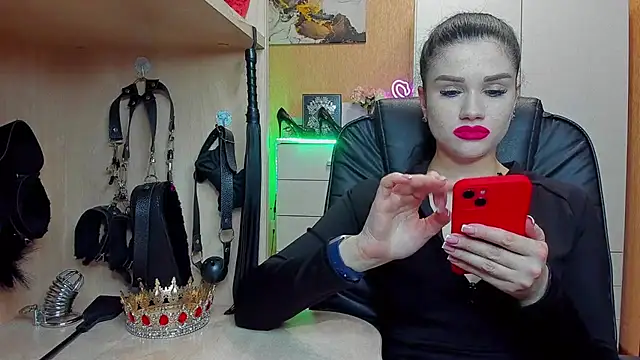 KristiTopxx online show from December 3, 2025, 6:39 pm