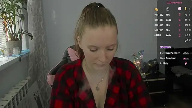 Snapshot of Mary_Blu chatting on November 15, 2025, 9:39 am Mary Blu online show from November 15, 2025, 9:39 am