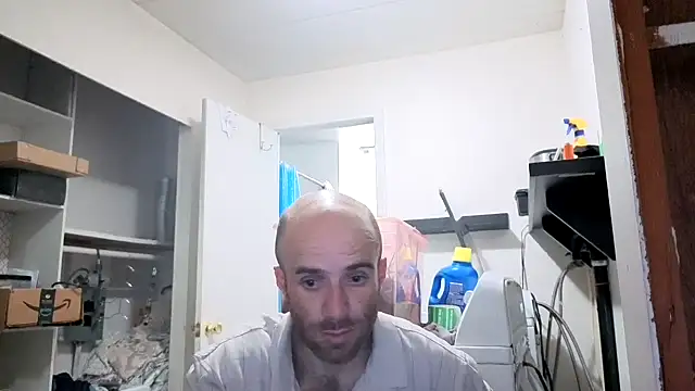 Snapshot of CirclingClass chatting on October 20, 2025, 1:39 am CirclingClass online show from October 20, 2025, 1:39 am