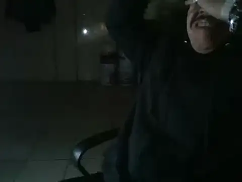 Snapshot of Oskr2024XXX chatting on January 16, 2025, 3:45 am Oskr2024XXX online show from January 16, 2025, 3:45 am