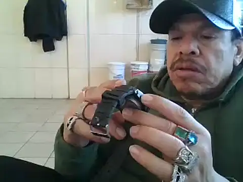 Snapshot of Oskr2024XXX chatting on January 31, 2025, 3:33 pm Oskr2024XXX online show from January 31, 2025, 3:33 pm