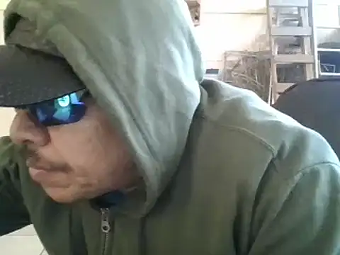 Snapshot of Oskr2024XXX chatting on February 6, 2025, 3:41 pm Oskr2024XXX online show from February 6, 2025, 3:41 pm