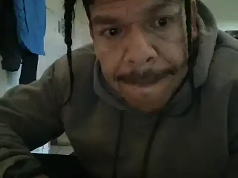 Snapshot of Oskr2024XXX chatting on February 27, 2025, 12:32 am Oskr2024XXX online show from February 27, 2025, 12:32 am