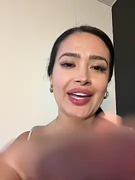 Snapshot of Sara_fun chatting on January 30, 2025, 3:00 am Sara fun online show from January 30, 2025, 3:00 am