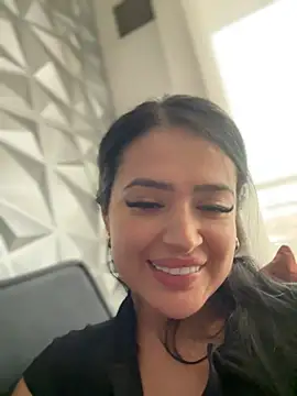 Snapshot of Sara_fun chatting on March 5, 2025, 4:35 pm Sara fun online show from March 5, 2025, 4:35 pm