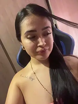 Snapshot of Sara_fun chatting on November 12, 2025, 3:40 am Sara fun online show from November 12, 2025, 3:40 am