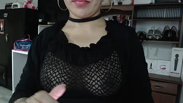 Snapshot of nadia__abaud chatting on February 2, 2025, 3:43 am nadia abaud online show from February 2, 2025, 3:43 am