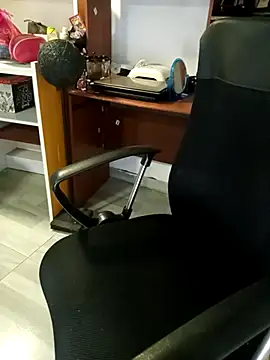 Snapshot of nadia__abaud chatting on October 1, 2025, 1:00 am nadia abaud online show from October 1, 2025, 1:00 am