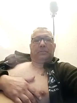 Soloyan online show from January 8, 2025, 6:09 am