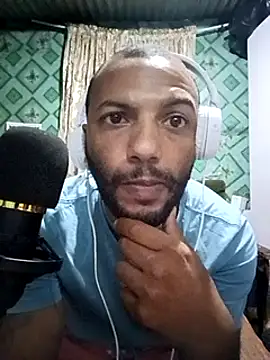 Snapshot of Camodick chatting on January 27, 2025, 12:43 am Camodick online show from January 27, 2025, 12:43 am