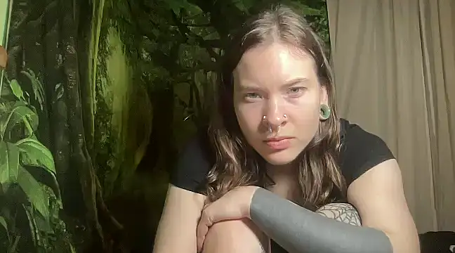 Snapshot of mo0ngoddess chatting on January 11, 2025, 11:34 am mo0ngoddess online show from January 11, 2025, 11:34 am