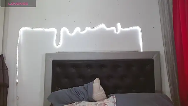 perverseveteranmanxxx online show from November 27, 2025, 3:03 pm