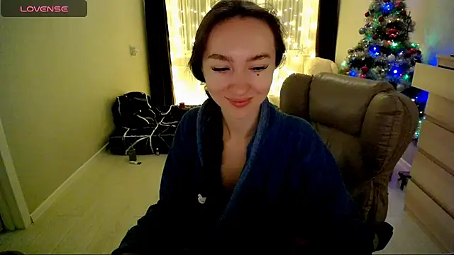 Maryana Ro online show from February 3, 2025, 11:36 pm