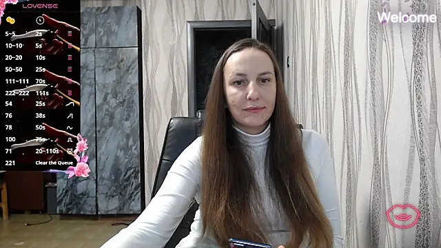 Yevgeshka-Milashka online show from October 17, 2025, 3:14 pm