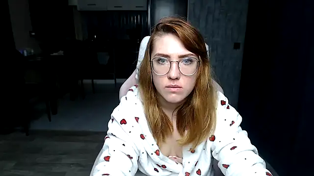 Reginasmilee online show from November 21, 2025, 2:10 am