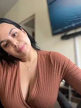 Snapshot of AliceStarshine chatting on November 4, 2025, 2:49 pm AliceStarshine online show from November 4, 2025, 2:49 pm