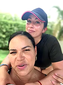 Snapshot of AliceStarshine chatting on December 15, 2025, 7:40 pm AliceStarshine online show from December 15, 2025, 7:40 pm