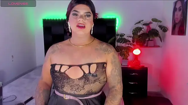 Snapshot of isabelleandbrand chatting on January 11, 2025, 6:33 pm isabelleandbrand online show from January 11, 2025, 6:33 pm