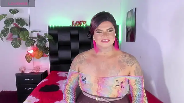 Snapshot of isabelleandbrand chatting on March 8, 2025, 12:33 am isabelleandbrand online show from March 8, 2025, 12:33 am