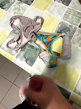 swissboy22 online show from November 8, 2025, 12:00 am