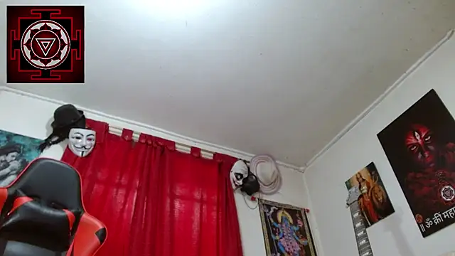 Snapshot of Amanda_Valeska chatting on December 3, 2025, 5:00 pm Amanda Valeska online show from December 3, 2025, 5:00 pm