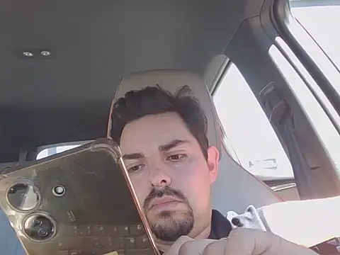 robredoj online show from November 18, 2025, 2:43 pm