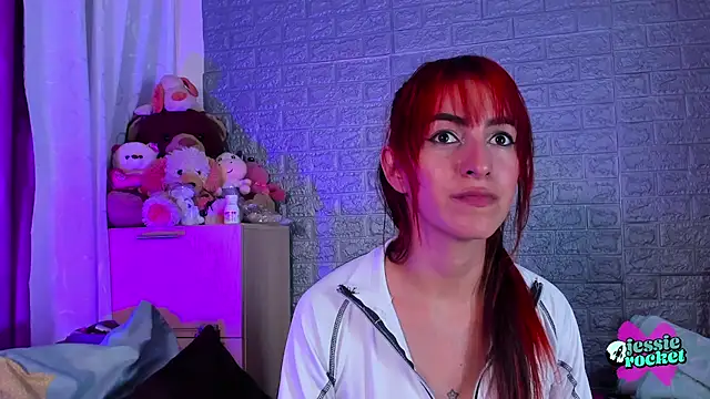 jessierocketx online show from September 30, 2025, 8:03 pm