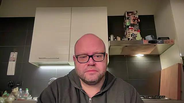 Snapshot of theitalianbear chatting on February 11, 2025, 7:16 pm theitalianbear online show from February 11, 2025, 7:16 pm